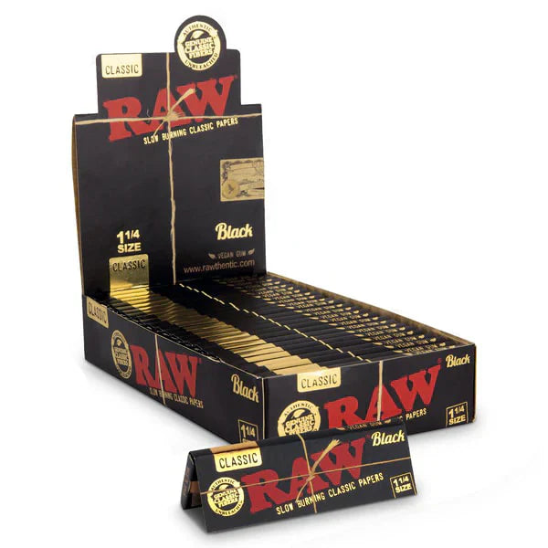 Raw* (DSPLY 24pc)(Wraps)(50-Pack) Rolling Papers | Black Classic with Packaging